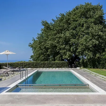 Villa Lux Mia With Heated Pool, 2km To & Childrens Area! Mikro Metochi