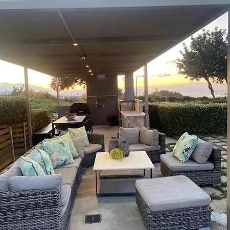 Lux Mia With Heated Pool, 2km To & Childrens Area! Villa